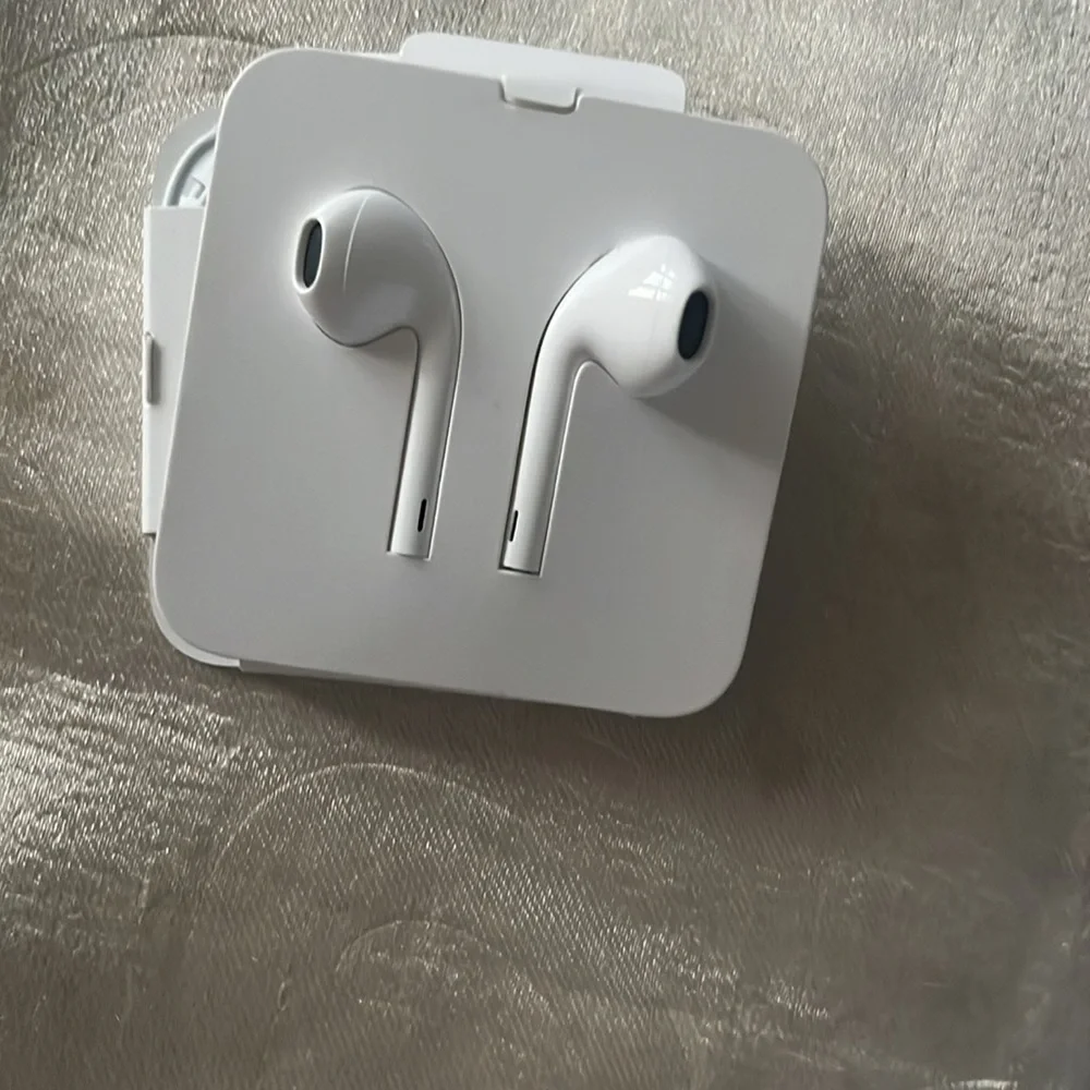 For APPLE EarPods Lightning Wired Earphones Headphones iPhone 7 8 X Xr 11 14.. - Picture 2 of 2